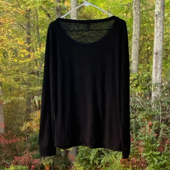 Victoria’s Secret Women’s Long Sleeve Top Size Large - Picture 6 of 14